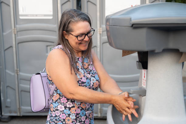 Affordable portable toilet rental in North Lakeport, CA